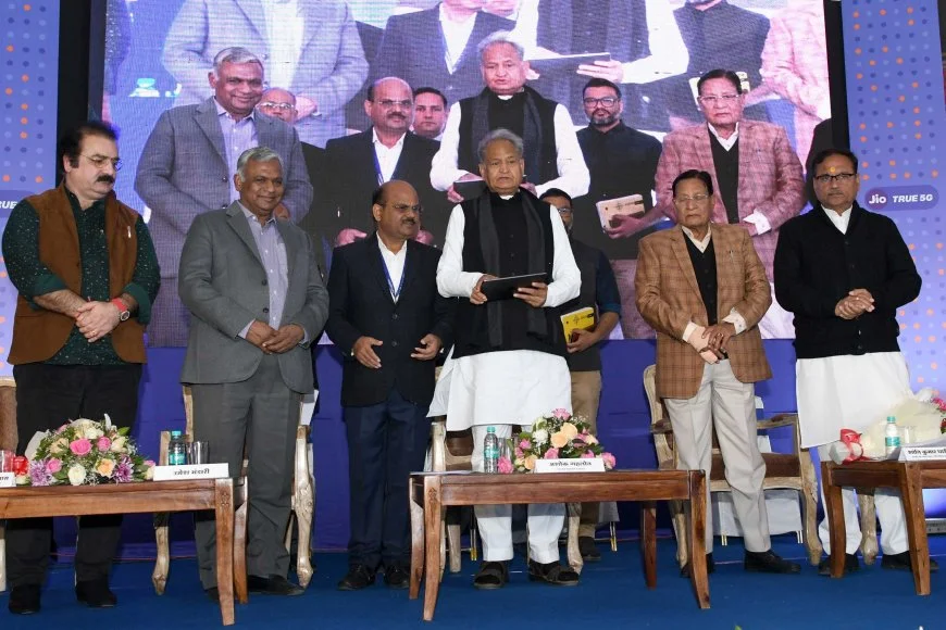 गुड गवर्नेंस का सपना और होगा मजबूत : मुख्यमंत्री – मुख्यमंत्री ने जयपुर, जोधपुर व उदयपुर के लिए 5जी इंटरनेट सेवा का किया शुभारम्भ