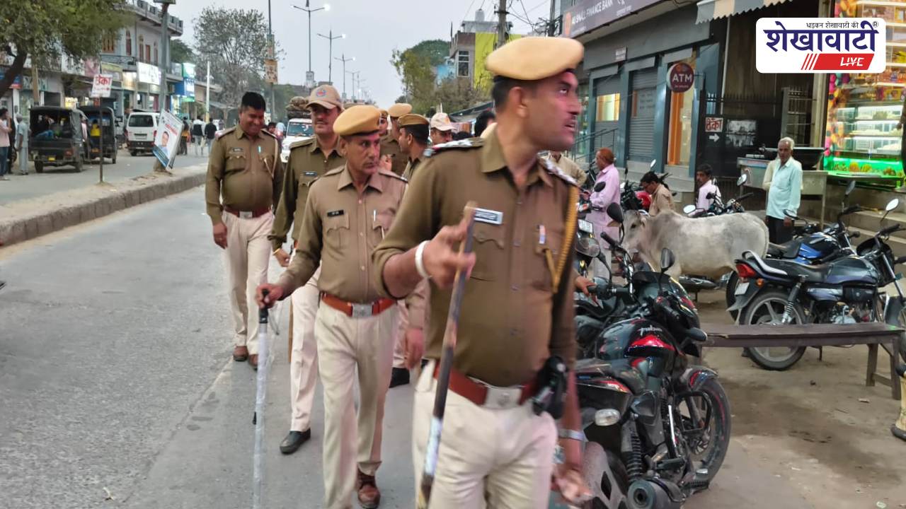 Jhunjhunu News : उदयपुरवाटी में पुलिस फ्लैग मार्च, अतिक्रमण पर सख्ती
