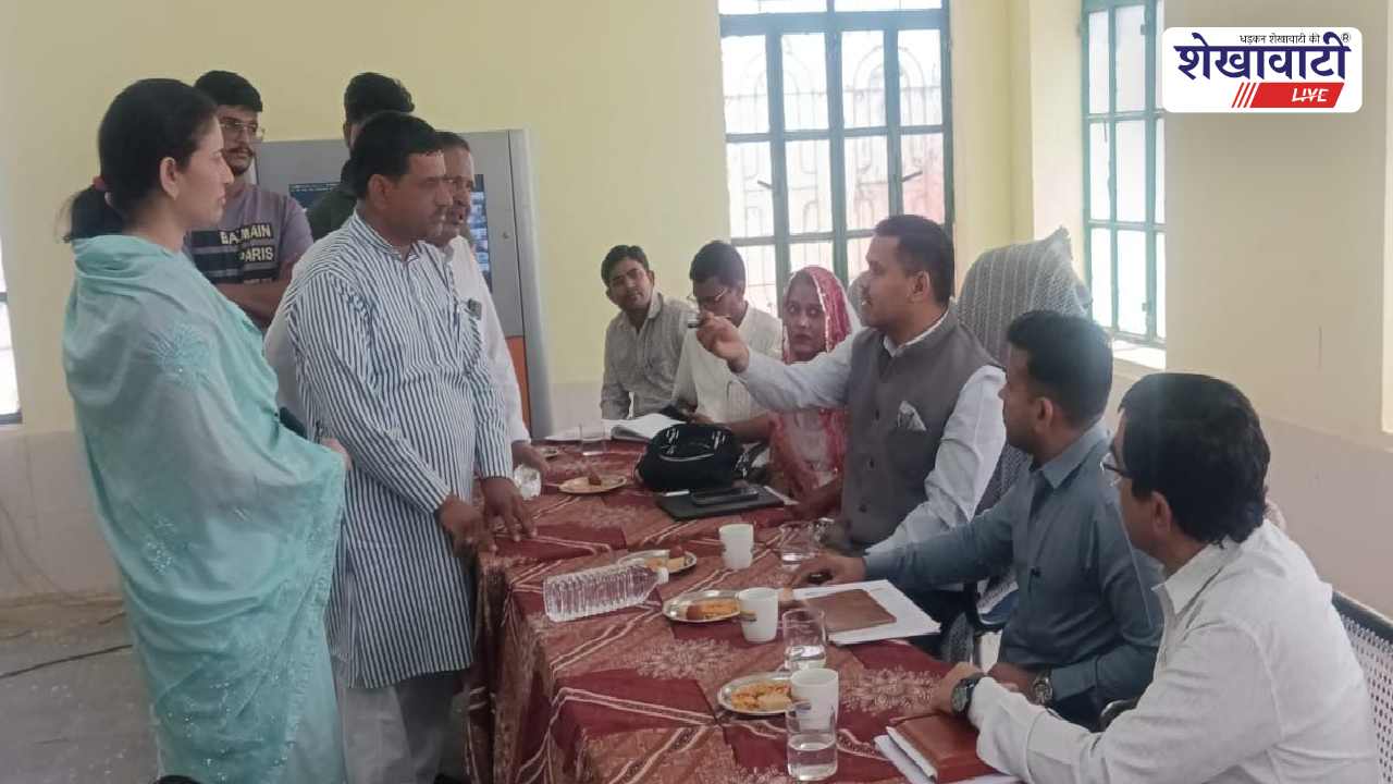 Churu News : तारानगर के मिखाला में कलेक्टर ने सुनी जनसमस्याएं