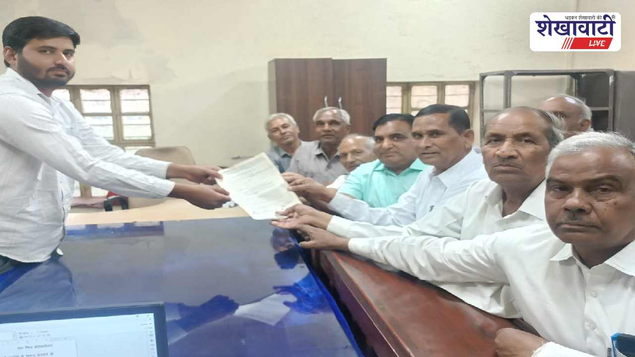 Jhunjhunu News : उदयपुरवाटी में पेंशनर्स का विरोध: पीएम के नाम ज्ञापन सौंपा