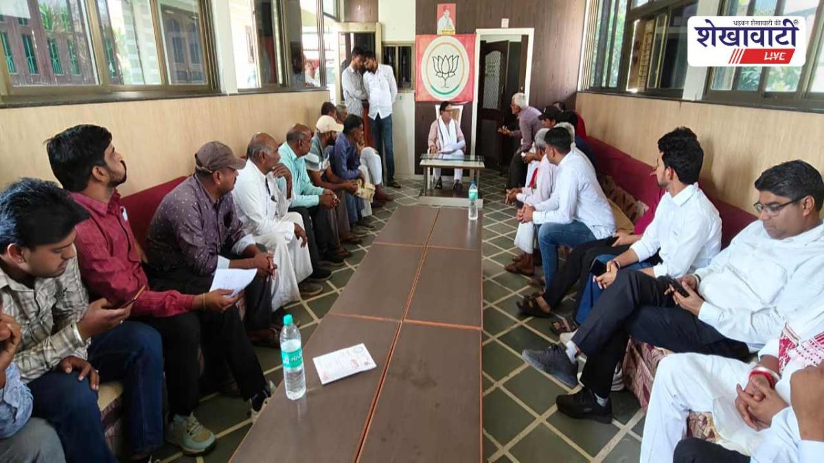 Churu News : जनसुनवाई में समस्याओं का समाधान, अधिकारियों को निर्देश