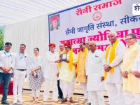 Sikar News : फुले जयंती समारोह: मंत्री खर्रा ने दिए शिक्षा व समरसता के संदेश