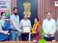 Sikar News : चम्पा बाजोर को महिला कल्याण पुरस्कार
