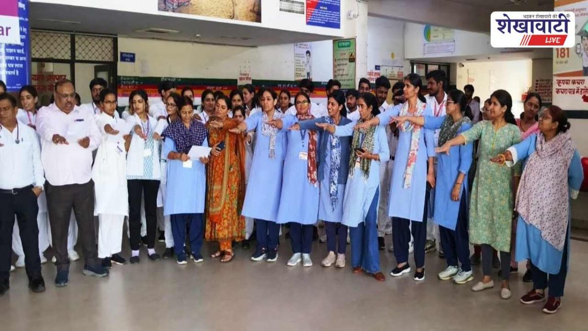 Sikar News : फायर सेफ्टी सप्ताह शुरू, चिकित्सकों ने ली अग्नि सुरक्षा शपथ